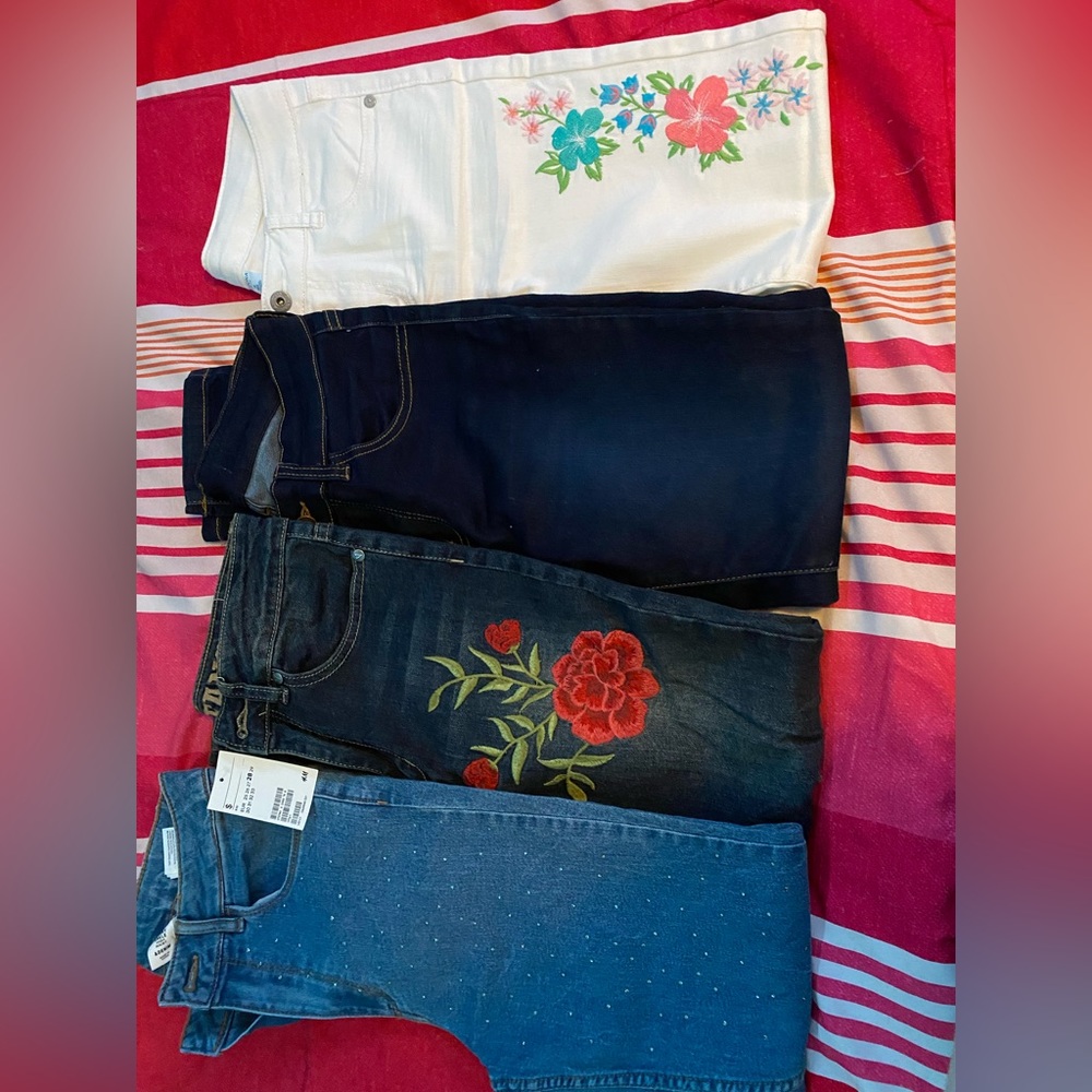 Bundle of Jeans size 4